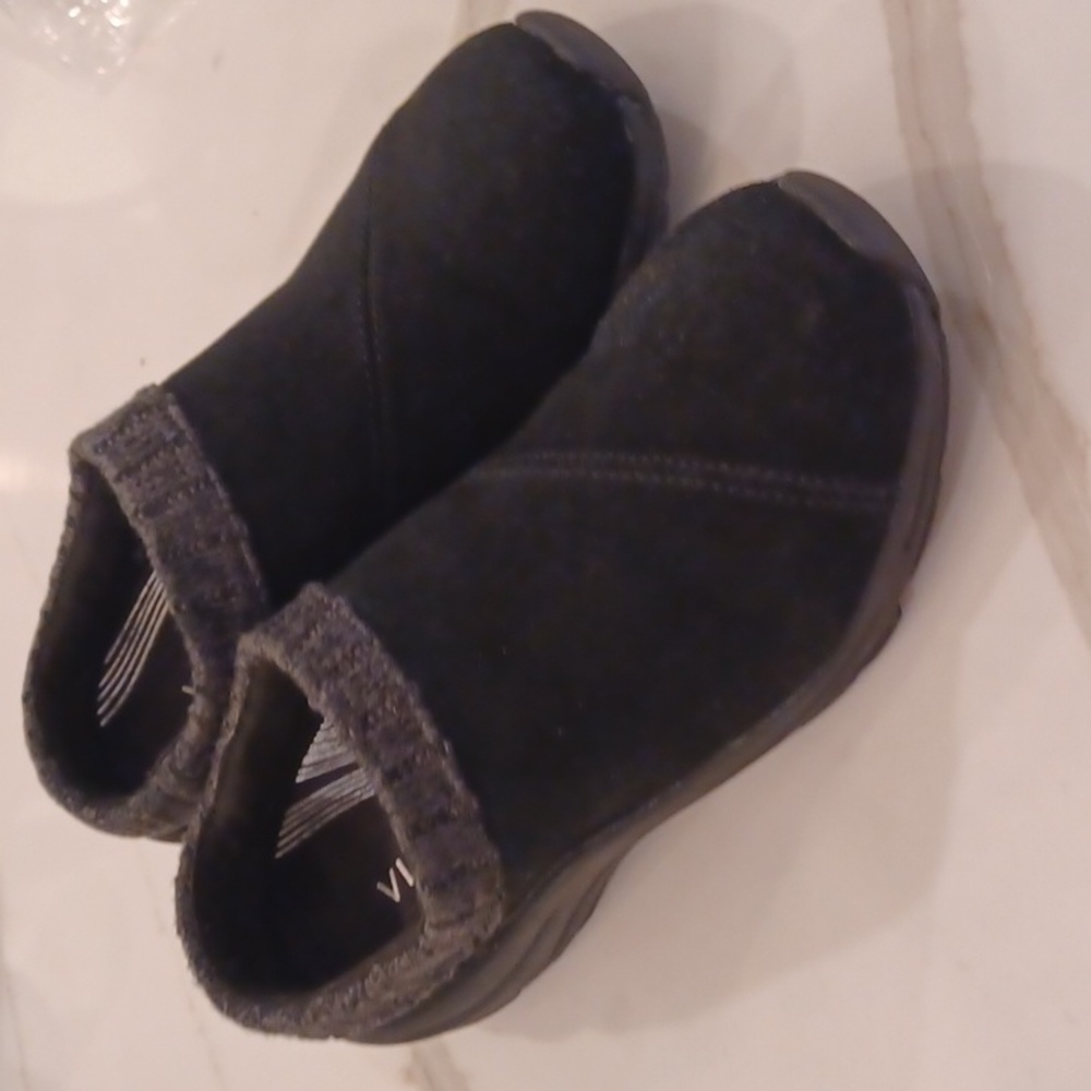 New Vionic Arbor Black Suede Slip-On Flats with Knit Accent Size 5M